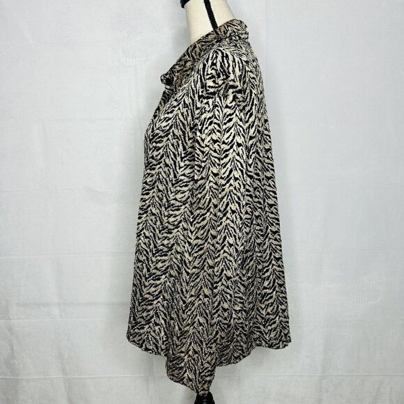 Chico's Design Sz 2 (M) Shacket Long-Sleeve Button-Up Black Tan Animal Print - Picture 4 of 10